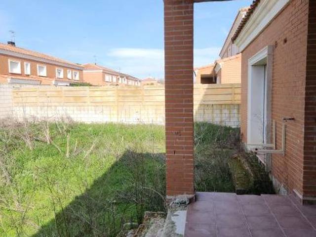 Casa adosada en Venta en Barcience