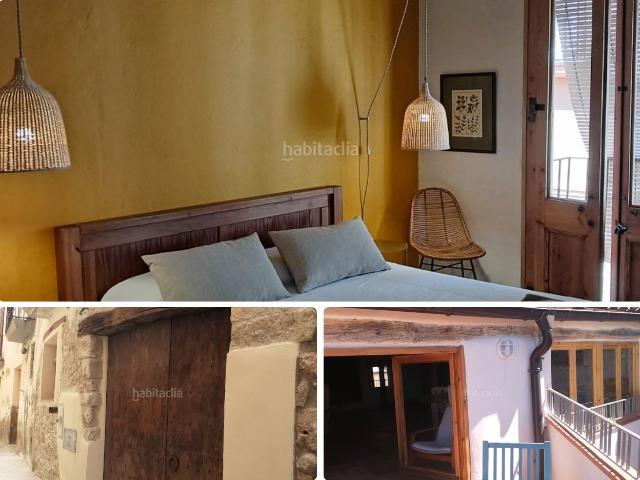 Casa adosada en venta en Barberà de la Conca. Encantadora casa de pueblo con estudio en golfas y chillout de verano en bonito y amable pueblo: Barberà de la Conca. Casas adosadas Barberà de la.