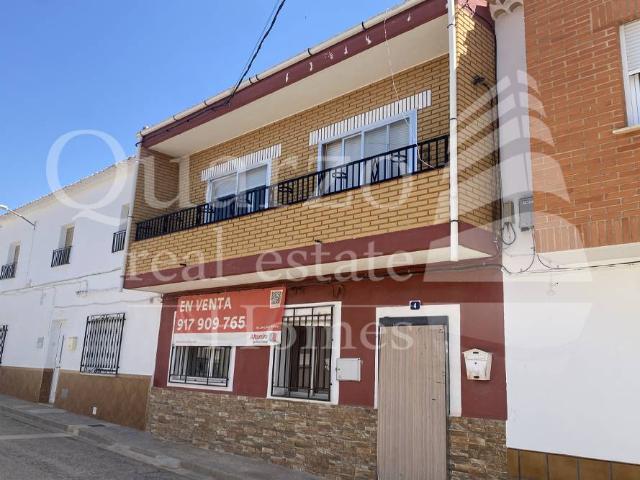 Casa adosada en Venta en Barrax