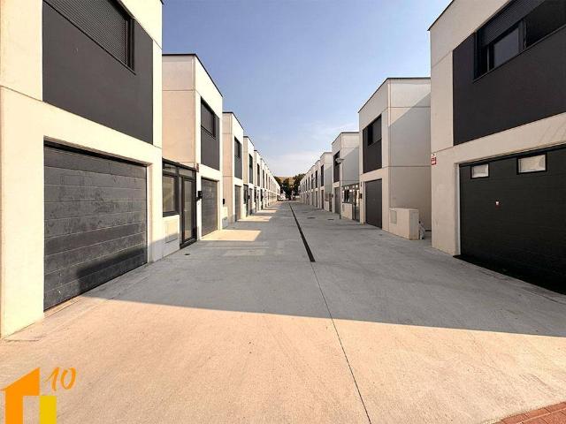 Casa adosada en Venta en Barriada Yagüe