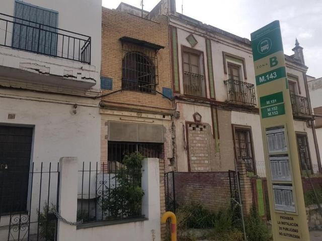 Casa adosada en Venta en Barrio Bajo