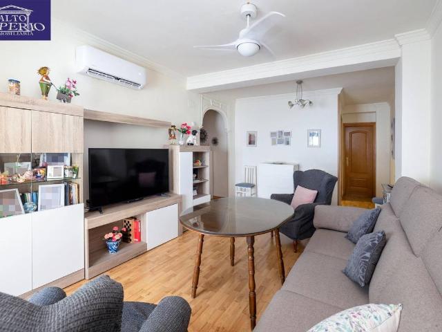 Casa adosada en Venta en Barrio de Zaidín