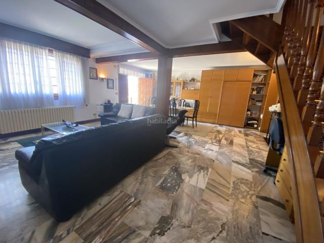 Casa adosada en venta en Basauri, Kalero Basozelai. Casas adosadas.