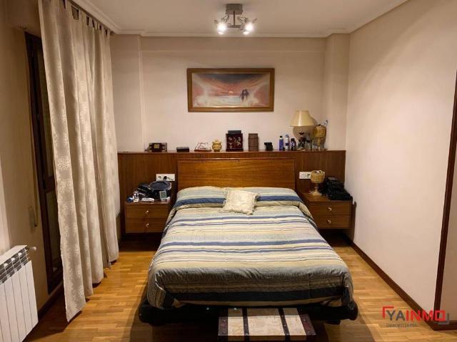 Casa adosada en Venta en Betoño