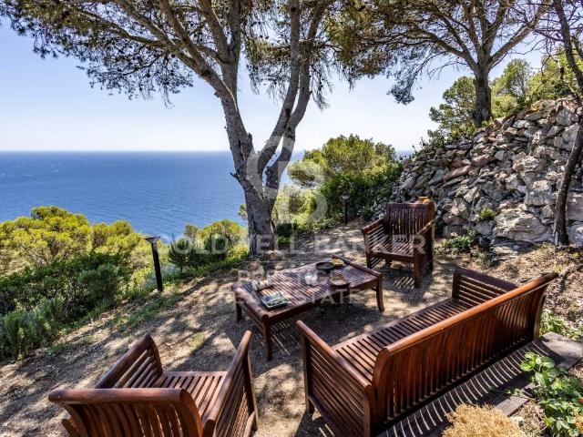 Casa adosada en Venta en Begur pueblo