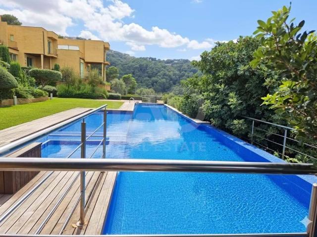 Casa adosada en Venta en Begur pueblo