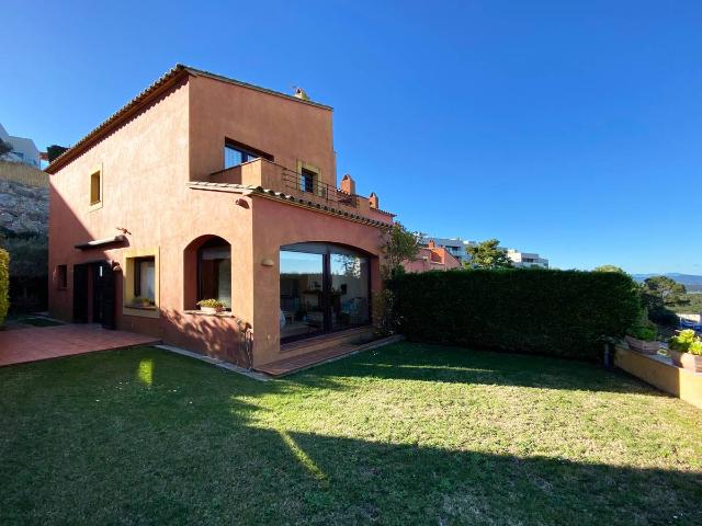 Casa adosada en Venta en Begur pueblo