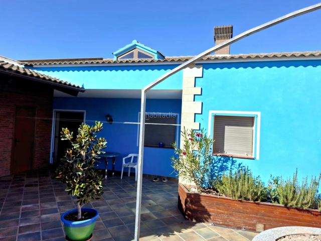 Casa adosada en venta en Bellpuig. Casas adosadas.