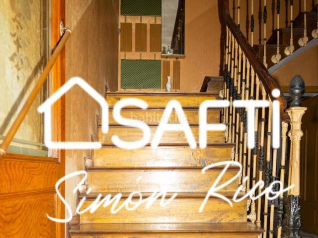 Casa adosada en venta en Bembibre. Casas adosadas.