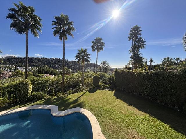 Casa adosada en venta en Benahavís, Benahavís pueblo. Casas adosadas.