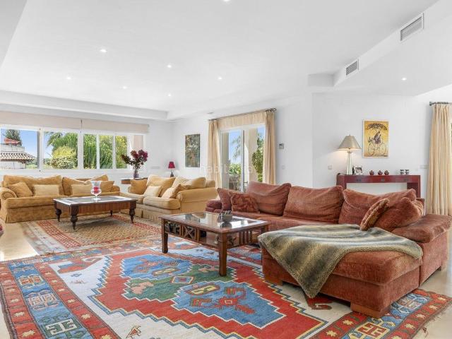 Casa adosada en venta en Benahavís, Benahavís pueblo. Casas adosadas.
