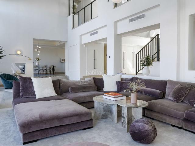 Casa adosada en venta en Benahavís, Benahavís pueblo. Casas adosadas.