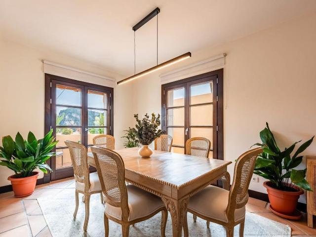 Casa adosada en venta en Benahavís, Benahavís pueblo. Casas adosadas.