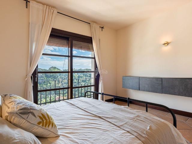 Casa adosada en venta en Benahavís, Benahavís pueblo. Casas adosadas.