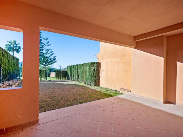 Casa adosada en venta en Benahavís, La Alquería. Magnífica casa adosada orientada al sur en Paraiso Bellevue, en El Paraíso en la Nueva Milla de Oro. Casas adosadas.