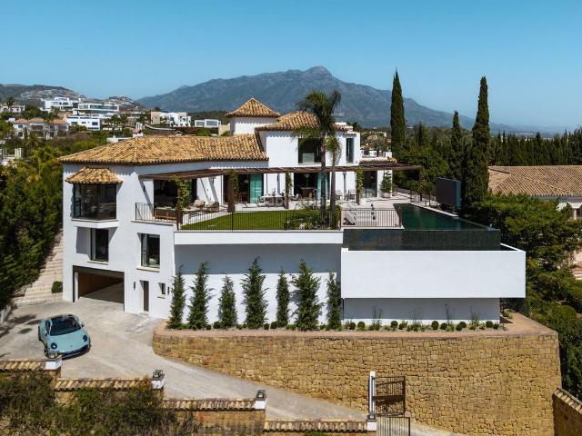 Casa adosada en venta en Benahavís, La Quinta. Casas adosadas.