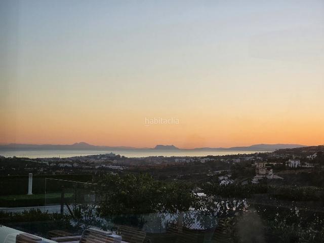 Casa adosada en venta en Benahavís, La Quinta. Casas adosadas.
