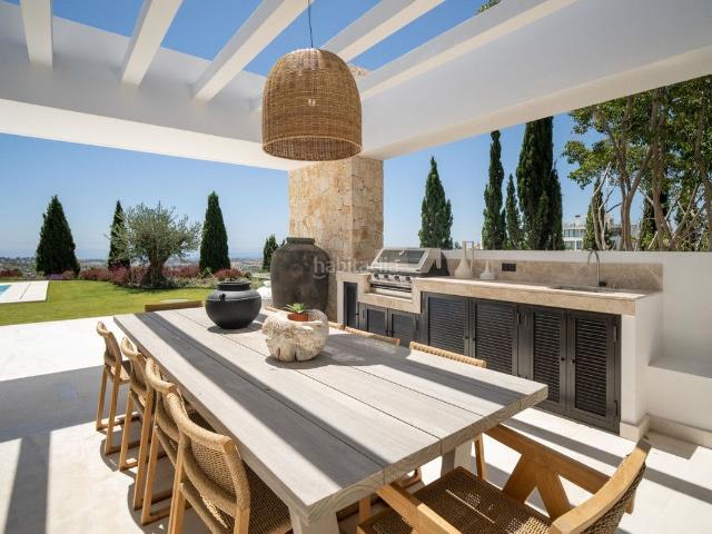 Casa adosada en venta en Benahavís, La Quinta. Casas adosadas.