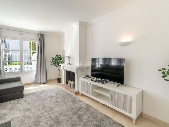 Casa adosada en venta en Benahavís, La Quinta. Casas adosadas.