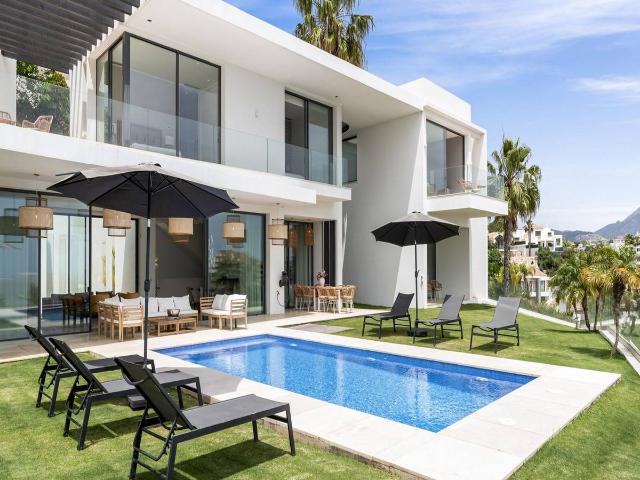 Casa adosada en Venta en Benahavís pueblo