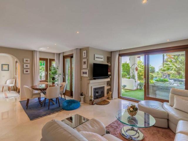 Casa adosada en Venta en Benahavís pueblo