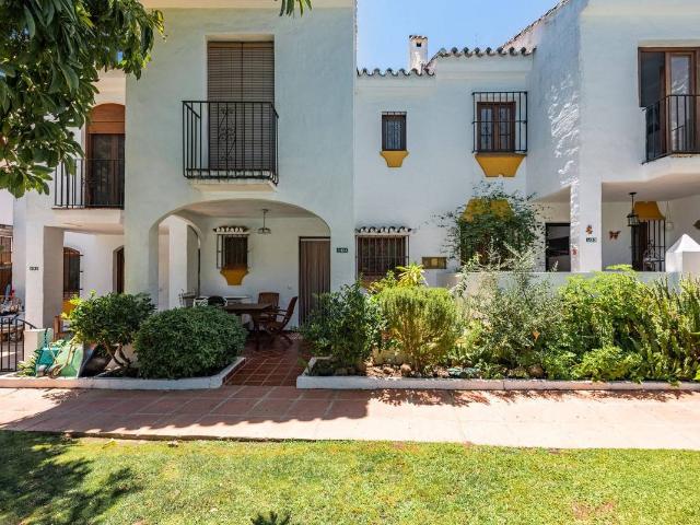 Casa adosada en Venta en Benahavís pueblo