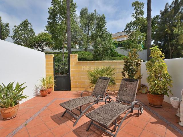 Casa adosada en venta en Benalmádena, Arroyo de la Miel. Adosado con amplias terrazas Espléndidas zonas comunes. Casas adosadas.