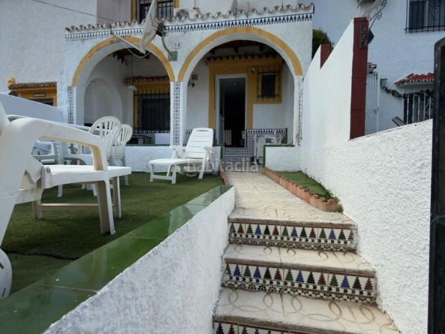 Casa adosada en venta en Benalmádena, Montealto Monterrey. ADOSADO EN MONTEALTO TERRAZA, PISCINA Y GRAN POTENCIAL DE REFORMA. Casas adosadas.