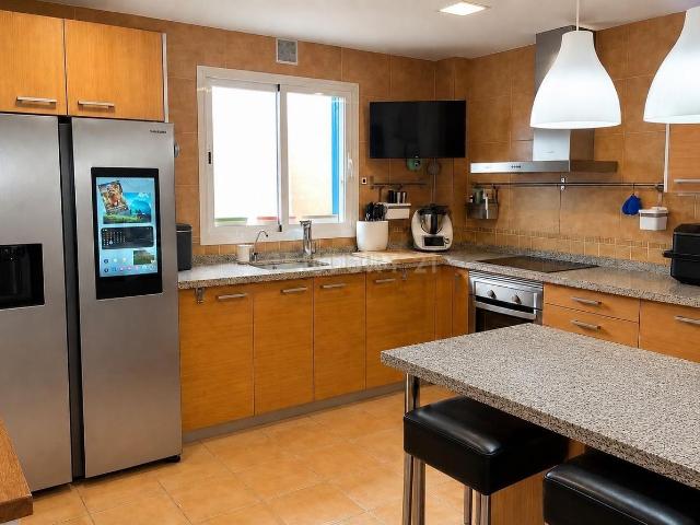 Casa adosada en venta en Benalmádena, Torremuelle. Magnifico Chalet en Torremuelle. Casas adosadas.