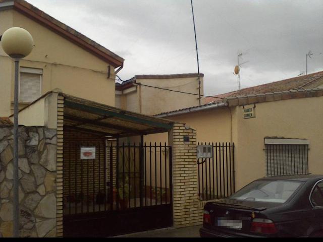 Casa adosada en Venta en Benavente