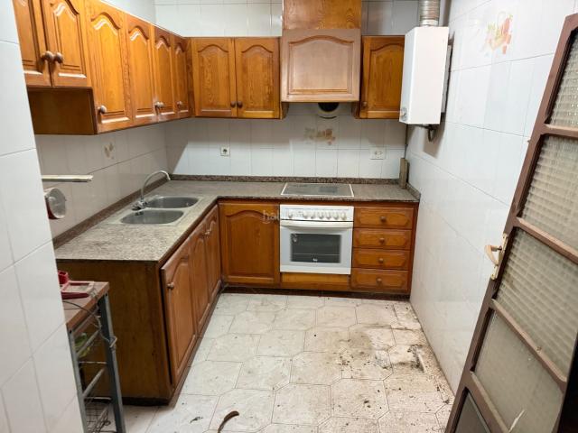 Casa adosada en venta en Benimeli. ? Amplia casa de pueblo con local comercial y grandes terrazas en Benimeli. Casas adosadas.