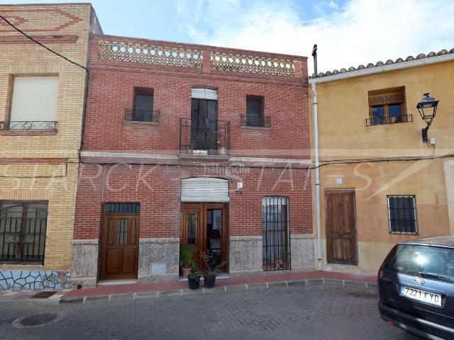 Casa adosada en venta en Benidoleig. Casas adosadas.