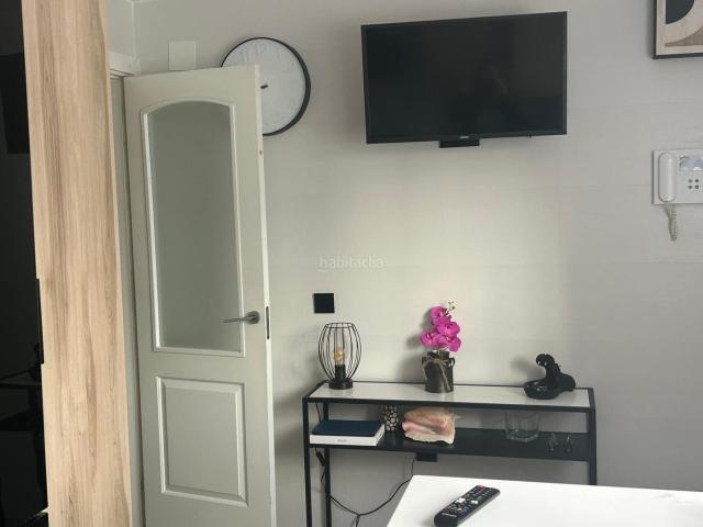 Casa adosada en venta en Benidorm, Playa Poniente. ADOSADO REFORMADO EN URBANIZACIÓN COMPLETA A 2 MIN DEL MAR Y CENTRO!. Casas adosadas.