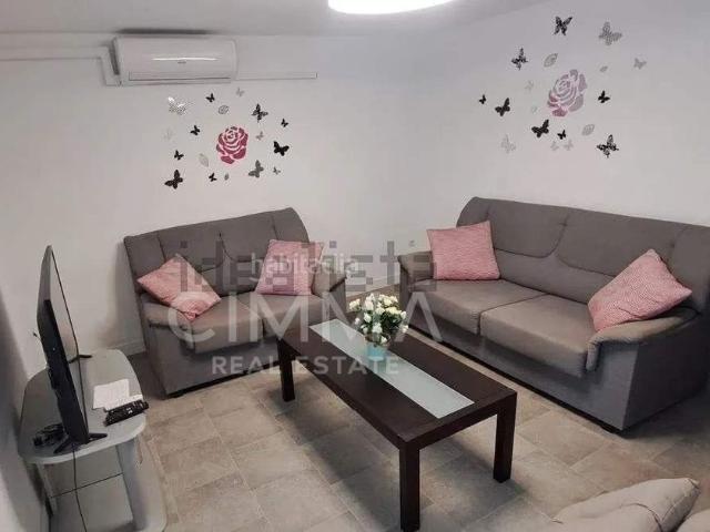 Casa adosada en venta en Benidorm, Rincón Alto. Amplio Adosado en Rincón de Loix, Benidorm. Casas adosadas.