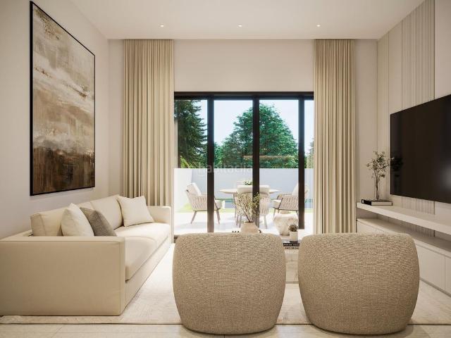 Casa adosada en venta en Benissanó. Chalet adosado de diseño contemporáneo en Benisanó Diseño moderno y parcela privada. Casas adosadas.