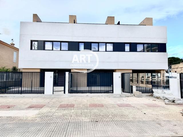 Casa adosada en venta en Benissanó. VIVIENDAS PAREADAS EN BENISSANO. Casas adosadas.
