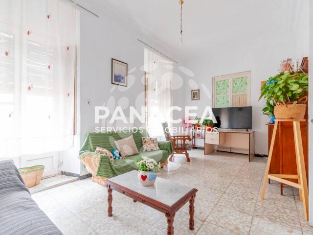 Casa adosada en Venta en Berja