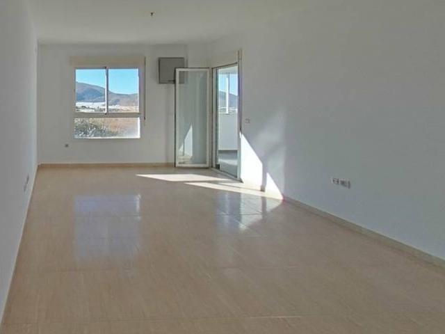 Casa adosada en Venta en Berja