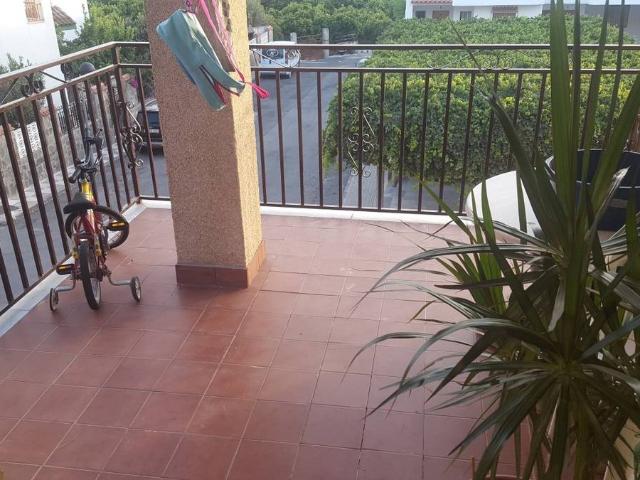 Casa adosada en Venta en Berja