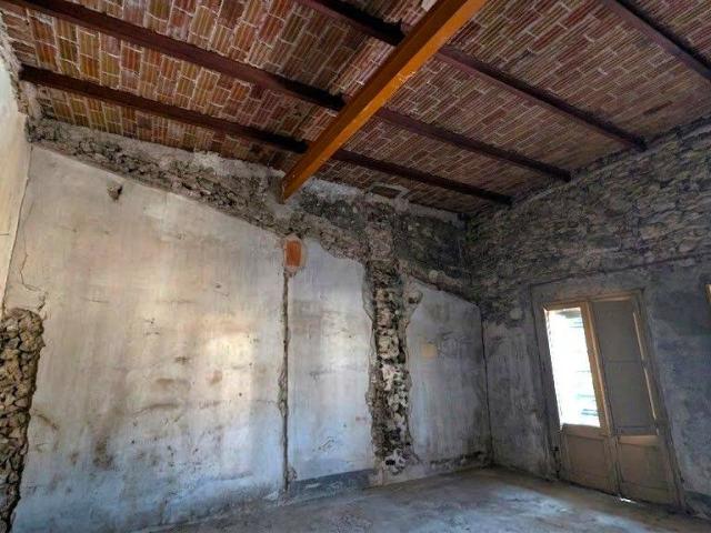 Casa adosada en Venta en Besalú