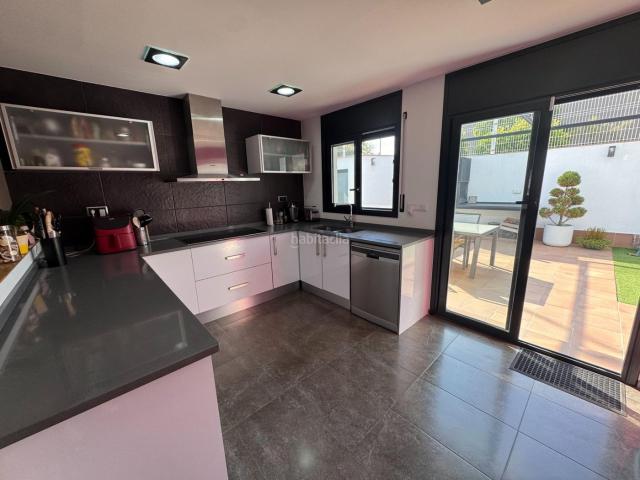 Casa adosada en venta en Blanes, Mas Florit Ca la Guidó Costa Brava. CASA EN VENDA A BLANES ZONA MAS CREMAT. Casas adosadas.
