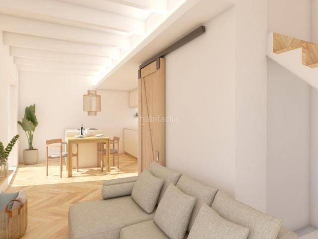 Casa adosada en venta en Blanes, Centre Costa Brava. Casa con encanto en el centro del pueblo, junto a la iglesia. Casas adosadas.