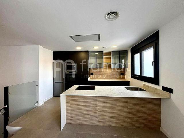 Casa adosada en venta en Blanes, de 336 m² 3 habitaciones por 499.000