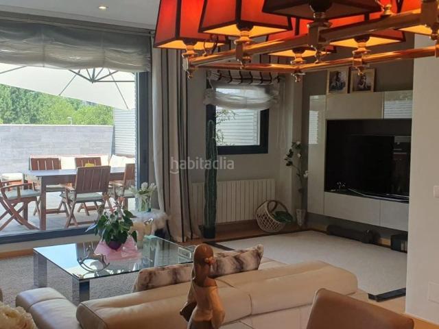 Casa adosada en venta en Burgos, Universidad Las Huelgas. Exclusivo Adosado Seminuevo en Burgos Zona Universidad. Casas adosadas.