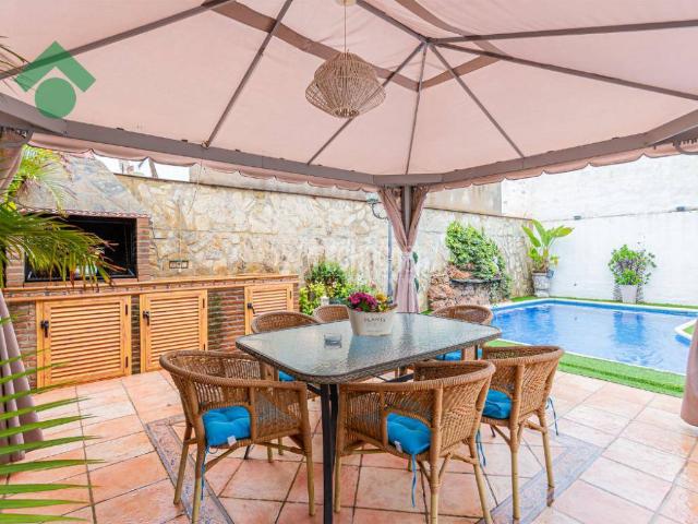 Casa adosada en Venta en Burriana