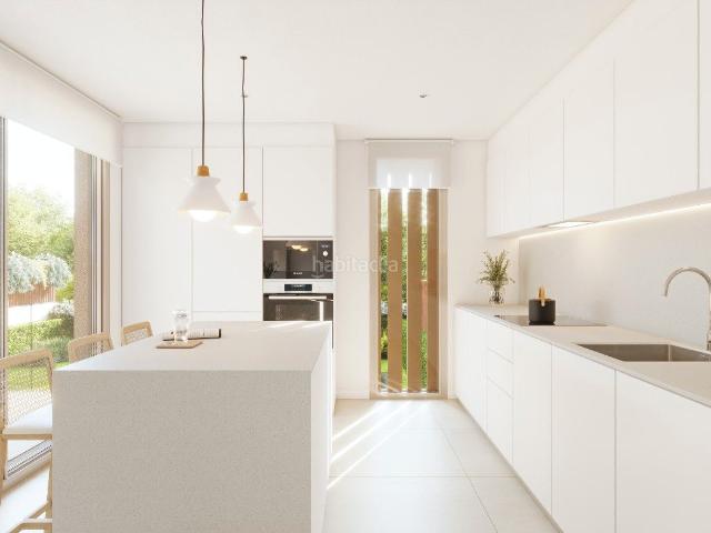 Casa adosada en venta en Godella, Campolivar. Obra nueva. Casas adosadas.