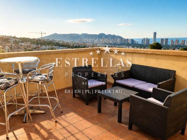 Casa adosada en Venta en Golf Bahía