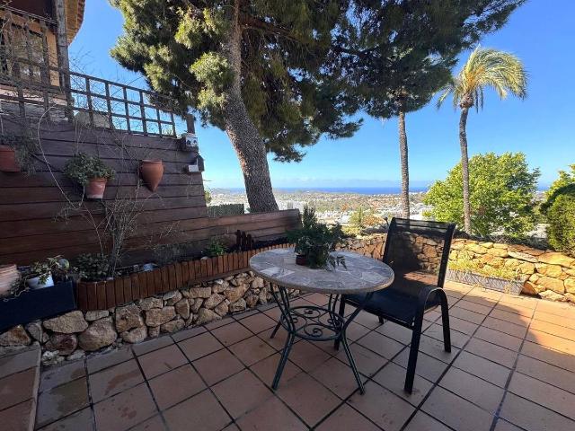 Casa adosada en Venta en Golf Bahía