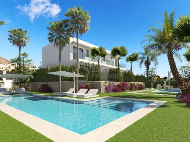 Casa adosada en Venta en Golf Bahía