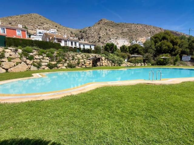 Casa adosada en Venta en Golf Bahía